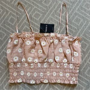 NWT - Forever 21 Pink Crop Top with Daisies - Size Medium